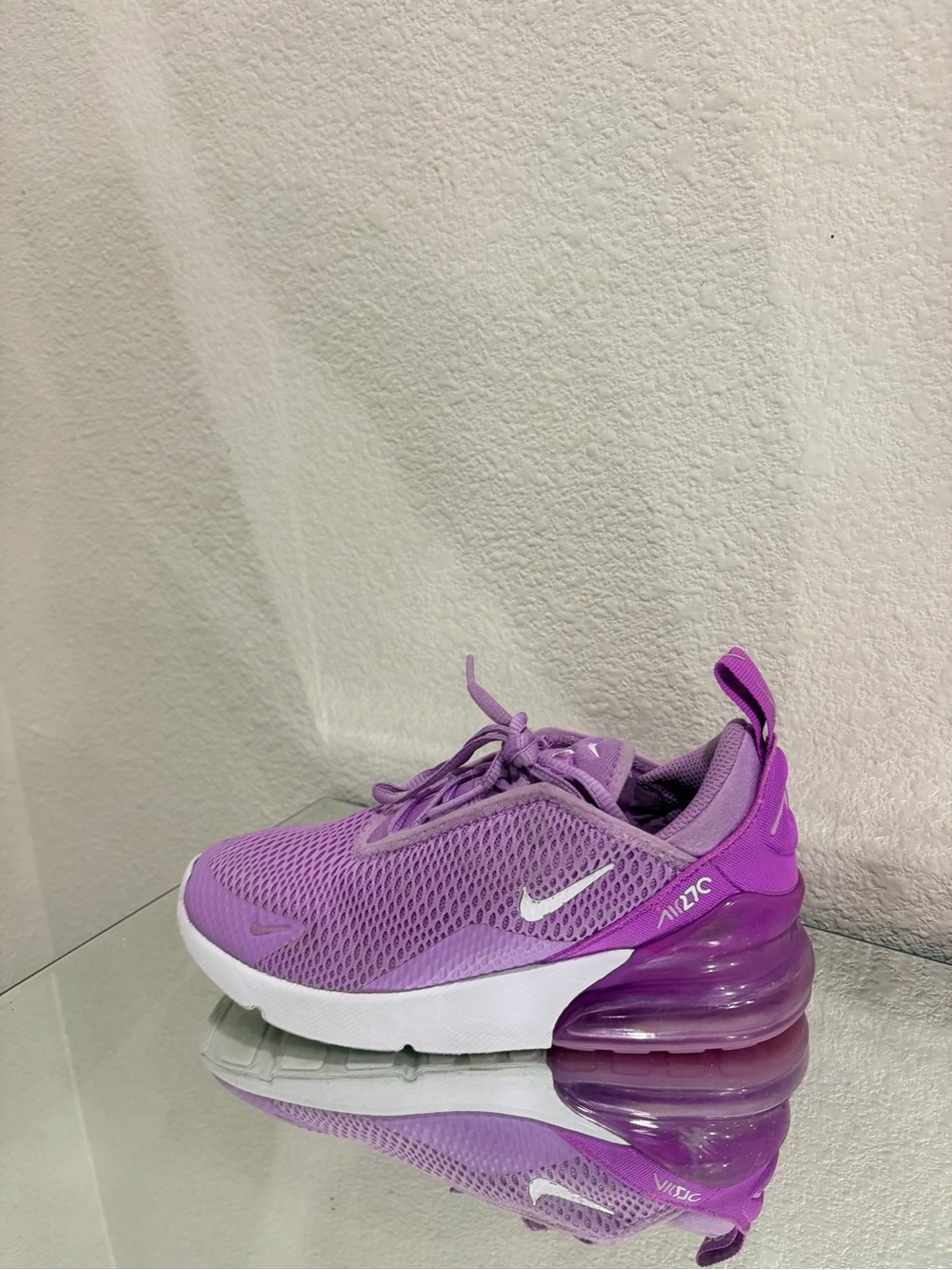 Nike Kids' Lavender Mesh Air Max 270 Sneakers size 2.5Y
